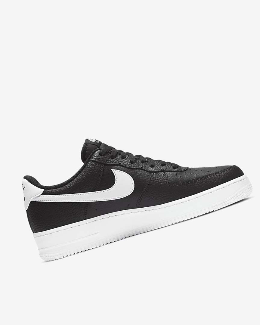 Zapatillas Nike Air Force 1 '07 Hombre Negras Blancas | AR3251