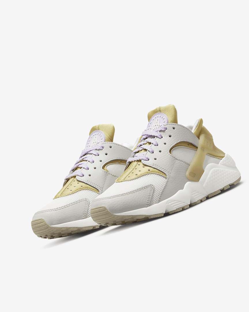 Zapatillas Nike Air Huarache Mujer Beige Claro | AR5264