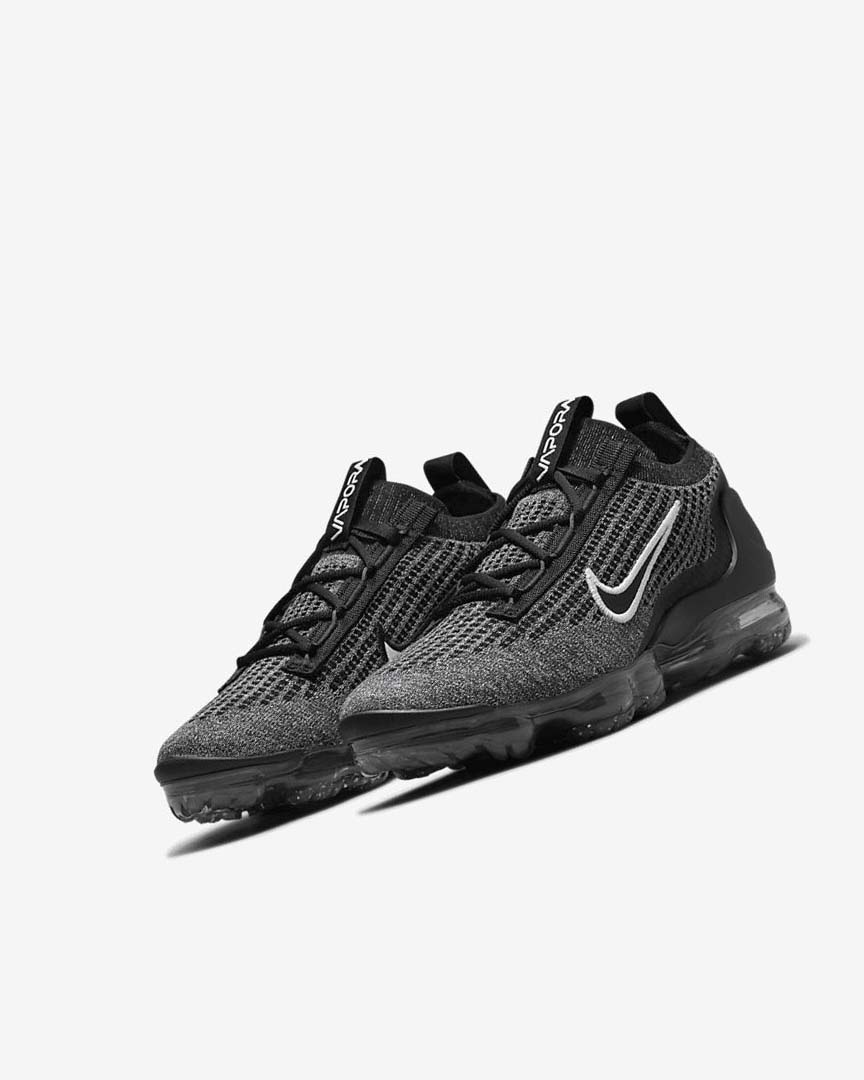 Zapatillas Nike Air VaporMax 2021 FK Niña Negras Blancas Gris Oscuro Negras | AR2509