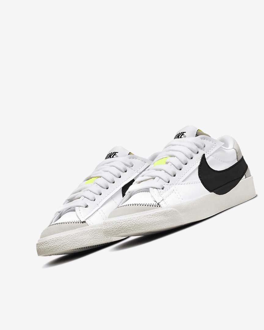 Zapatillas Nike Blazer Low '77 Jumbo Mujer Blancas Blancas Negras | AR5589