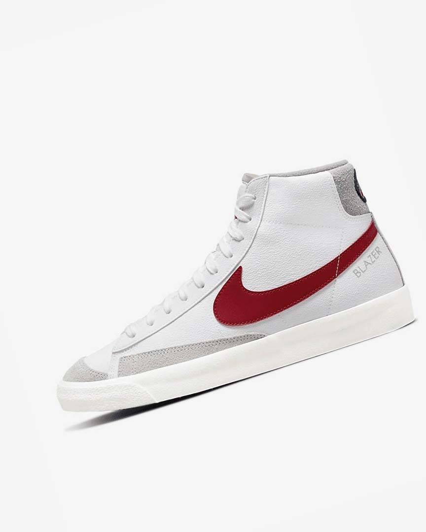 Zapatillas Nike Blazer Mid \'77 Hombre Blancas Gris Claro Rojas | AR4680