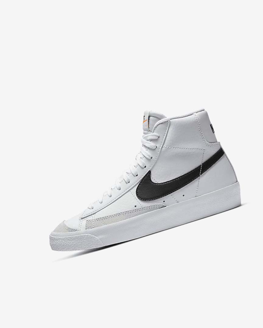 Zapatillas Nike Blazer Mid \'77 Niño Blancas Naranjas Negras | AR4823