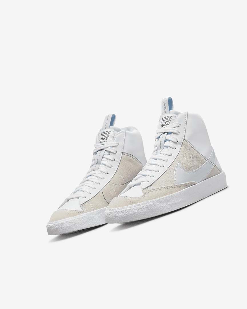 Zapatillas Nike Blazer Mid '77 SE Dance Niño Blancas Blancas Azules Gris | AR2222