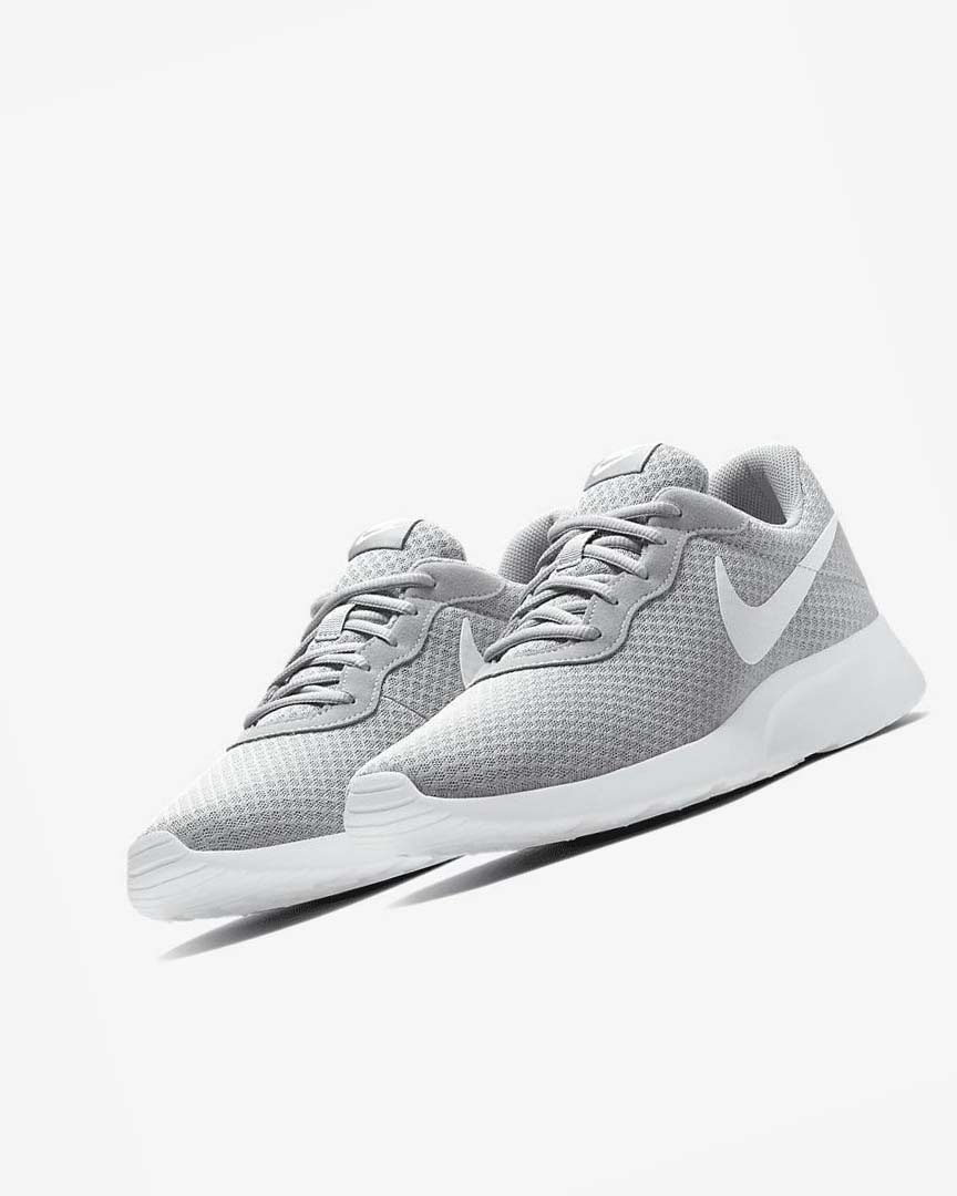 Zapatillas Nike Tanjun Hombre Gris Blancas | AR2491