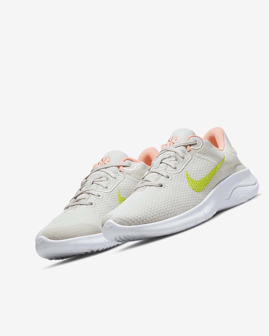 Zapatillas Running Nike Flex Experience Run 11 Next Nature Mujer Beige Claro Rojas Verde | AR2523