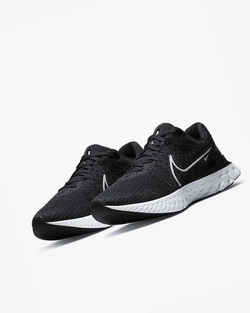 Zapatillas Running Nike React Infinity Run Flyknit 3 Hombre Negras Blancas | AR3268