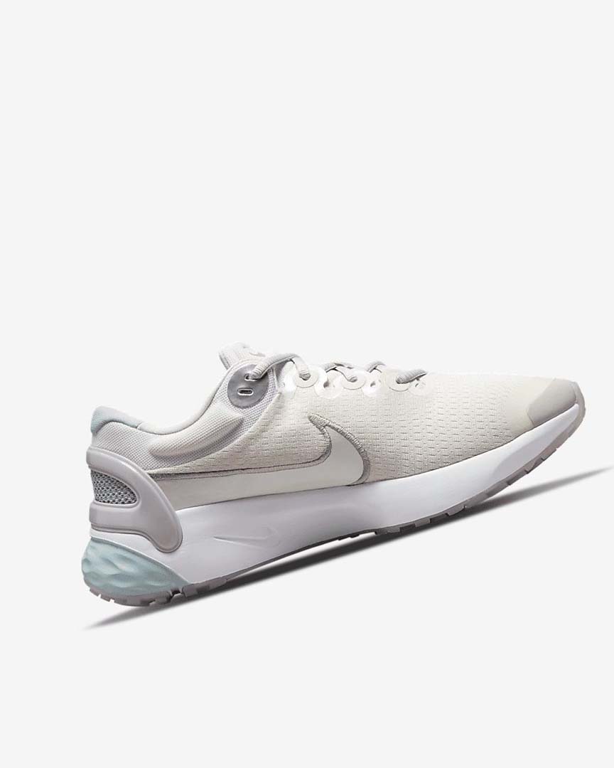 Zapatillas Running Nike Renew Run 3 Premium Mujer Metal Gris | AR4927