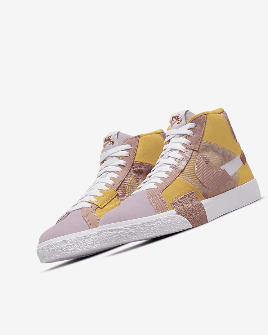 Zapatillas Skate Nike SB Zoom Blazer Mid PRM Mujer Doradas Blancas | AR5237