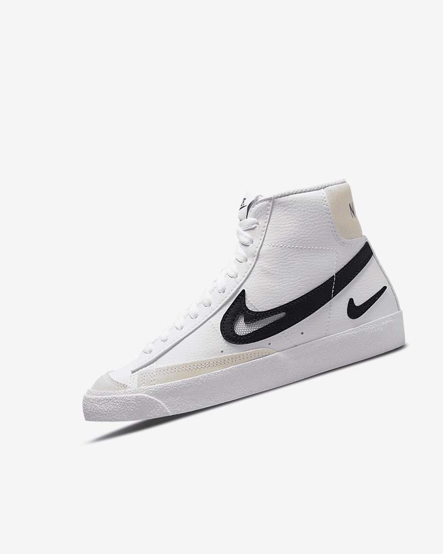 Zapatos Nike Blazer Niña Blancas Blancas Negras | AR2768