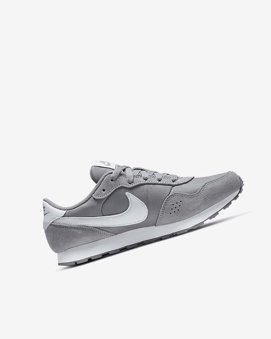 Zapatos Nike MD Valiant Niña Gris Blancas | AR2479