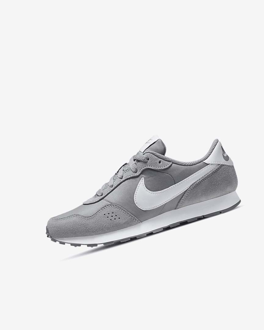 Zapatos Nike MD Valiant Niña Gris Blancas | AR2479