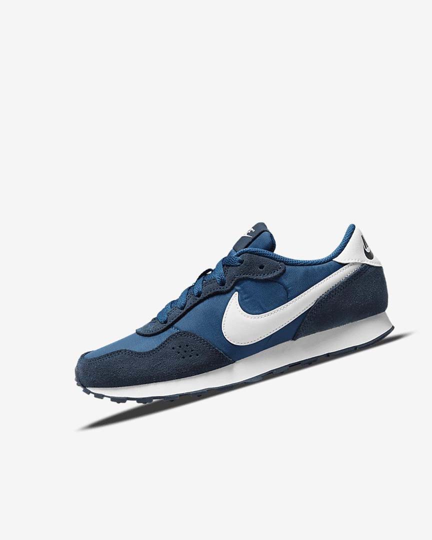 Zapatos Nike MD Valiant Niño Azul Marino Blancas | AR4920