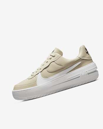 Zapatillas Nike Air Force 1 PLT.AF.ORM Mujer Kaki Blancas Negras | AR2791