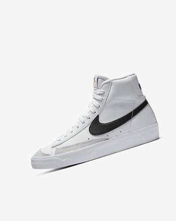 Zapatillas Nike Blazer Mid '77 Niña Blancas Naranjas Negras | AR2662