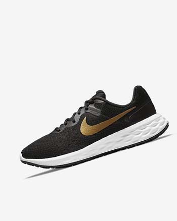 Zapatillas Running Nike Revolution 6 Next Nature Hombre Negras Blancas Metal Doradas | AR5286