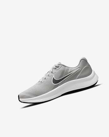 Zapatillas Running Nike Star Runner 3 Niño Gris Claro Gris Negras | AR1196